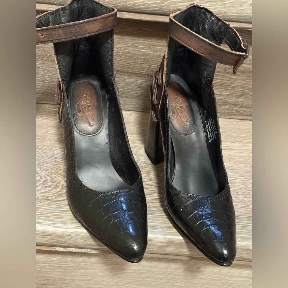 Freebird Jillian Black sz 8
